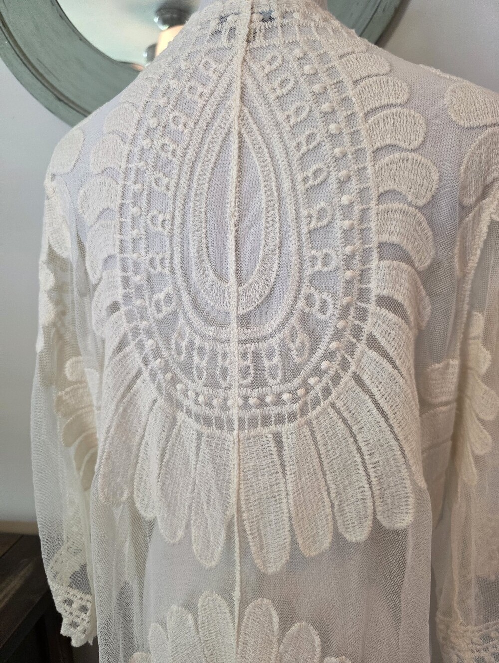 Rebellion Again Size Small Fully Open Ivory Embroidered Lace Kimono Duster Beach - Picture 7 of 8